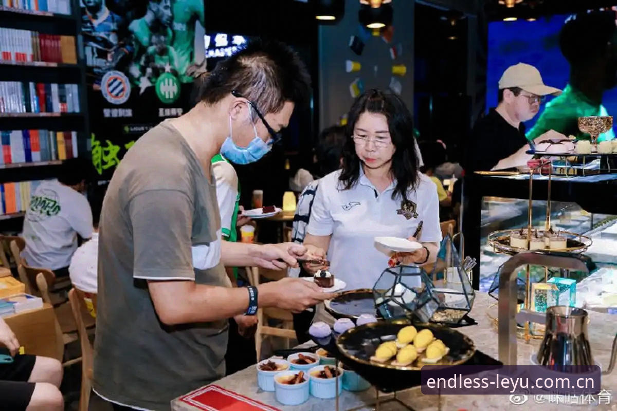 乐鱼leyu沉浸式体验 传统观赛 vs 乐鱼leyu沉浸式体验:体育直播平台如何重塑用户感官边界?深度对比分析